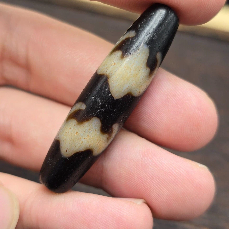 Very unique pattern vintage old himalayan indo tibetan agate beads Foto 3 de 4