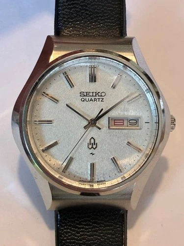 Seiko Vintage Men's Quartz Watch Sharkskin Dial Used 0843-8041-G SV1217