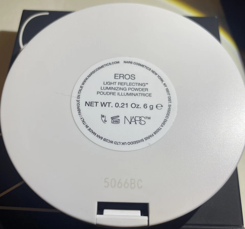 NARS Light Reflecting Luminizing Powder EROS Full Size - Image 4 of 4