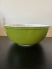 Vintage Pyrex Nesting Mixing Bowl Green Verde  #404