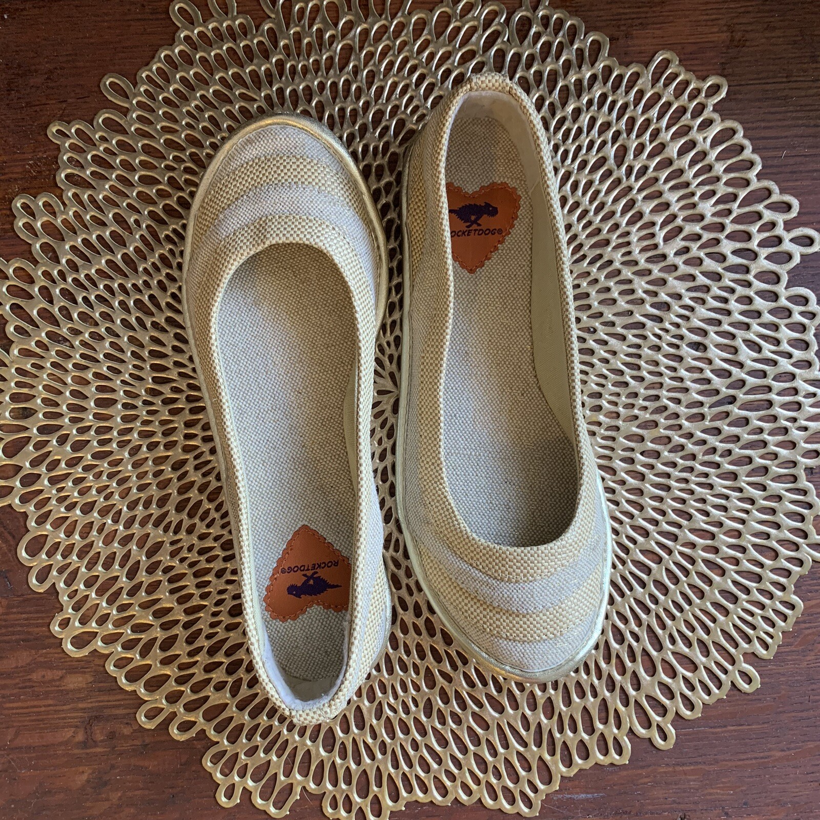 Women's Rocket Dog Flat Shoes Beige Gold Size 6 Canvas Slipon eBay