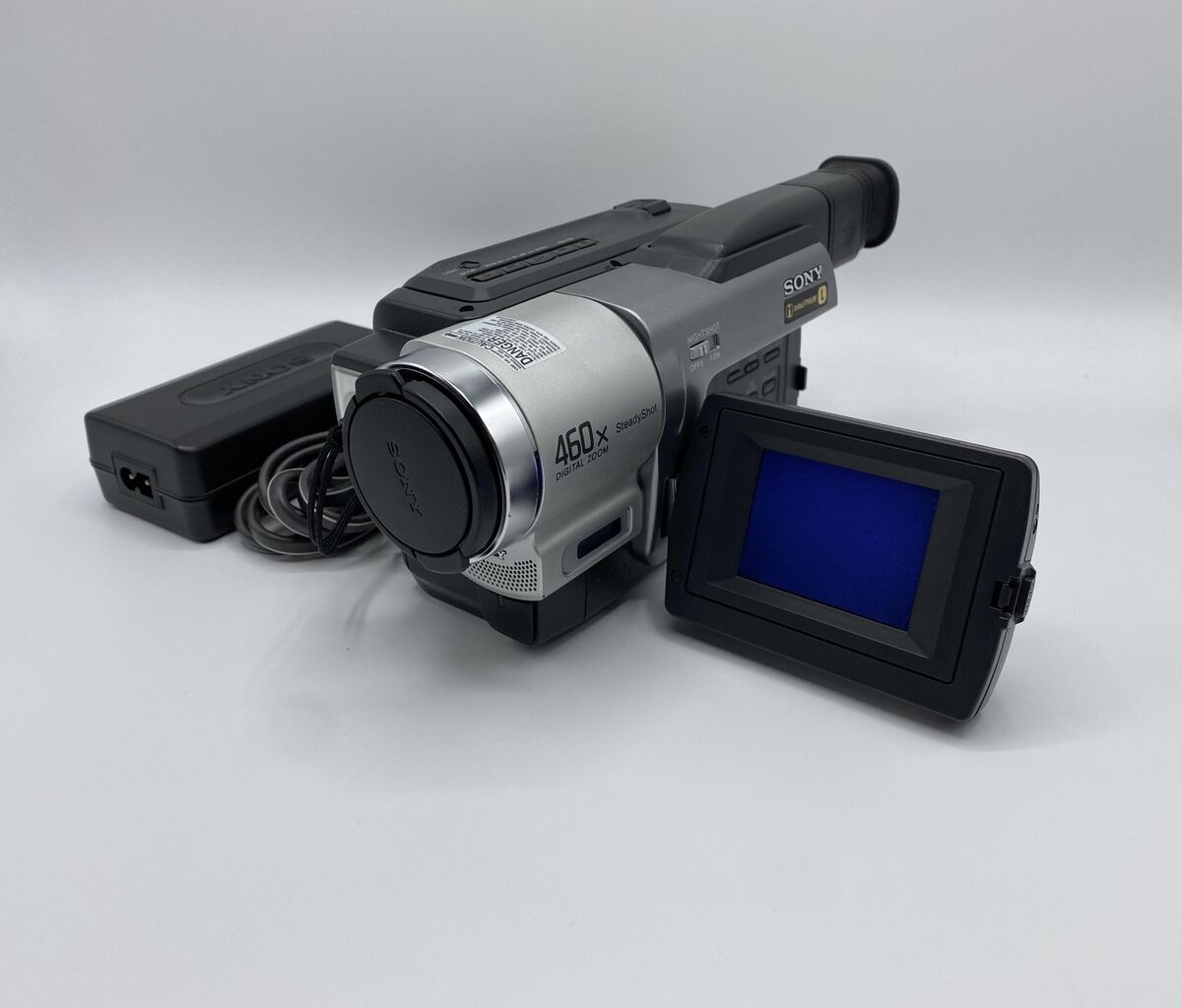 Sony PAL HandyCam Standard 8/Hi8 Camcorder - Video Transfer Sony PAL HandyCam Standard 8/Hi8 Camcorder - Video Transfer