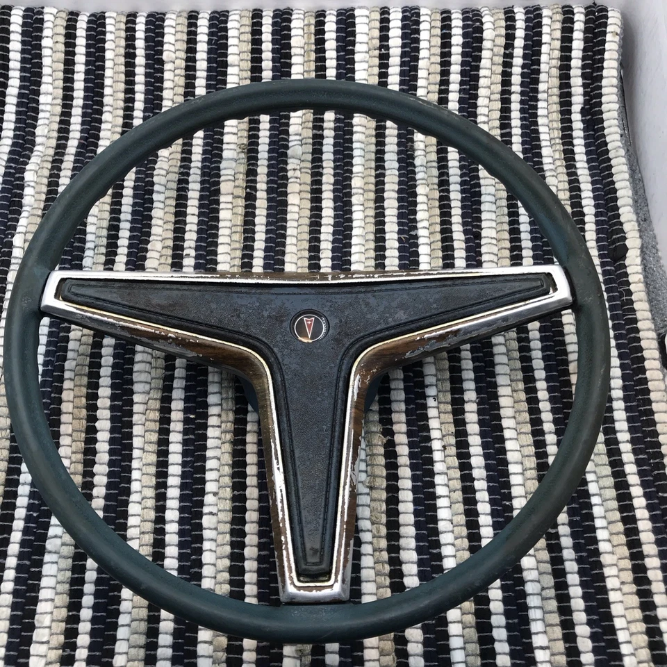 Pontiac Grand Prix Lemans 1978-1987 volante bocina tapa Tempest Bonneville Foto 2 de 4