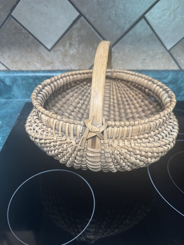 Primitive Antique Circa 1895-1905 Split Oak Egg Basket, Unusual Side Shape - Picture 2 of 10