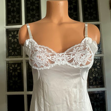Vintage JCPenney White Nylon Lace Trim Full Slip Size 34