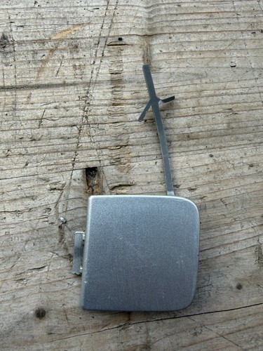 Tow hook cover
