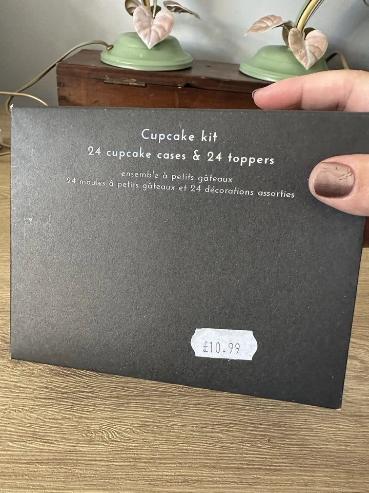 Meri Meri Kapow Cupcake Kit - Image 3 of 3