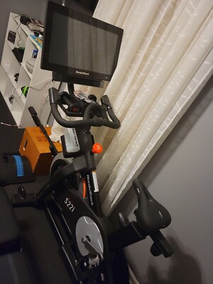 NordicTrack NTEX02121 Commercial S22i Studio Cycle Exercise Bike Nearly  New! 717340829856|