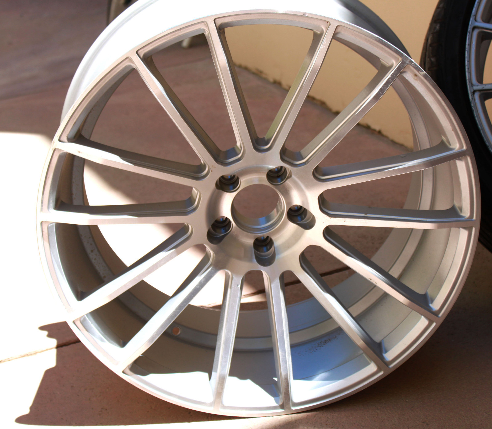 4 Matching 22" Savini Rims with 2 Tires 265/30ZR/22 Came of Maserati Gibli