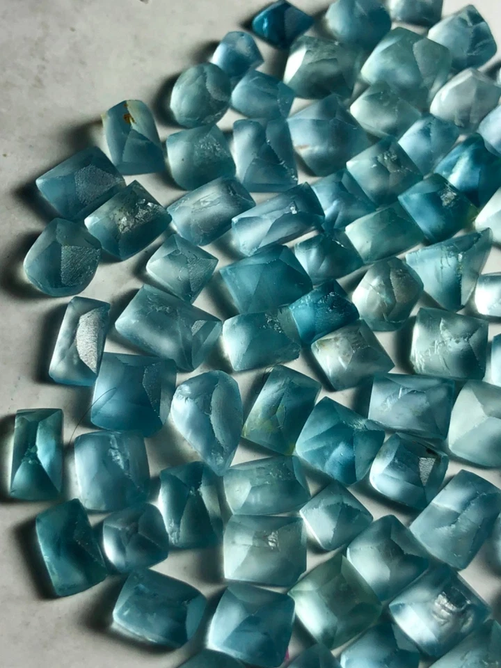 Preespuma Natural Alucinante 150 quilates Forma Aguamarina Faceta Grado Calidad Desde M Foto 4 de 4