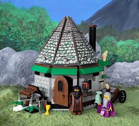 Lego 4707, Hagrid&rsquo;s Hut, Harry Potter, 100% Complete w/Minifigs, Box & Manual