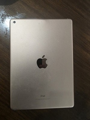 Apple iPad 6th Generation A1893 32GB, Wi-Fi, 9.7
