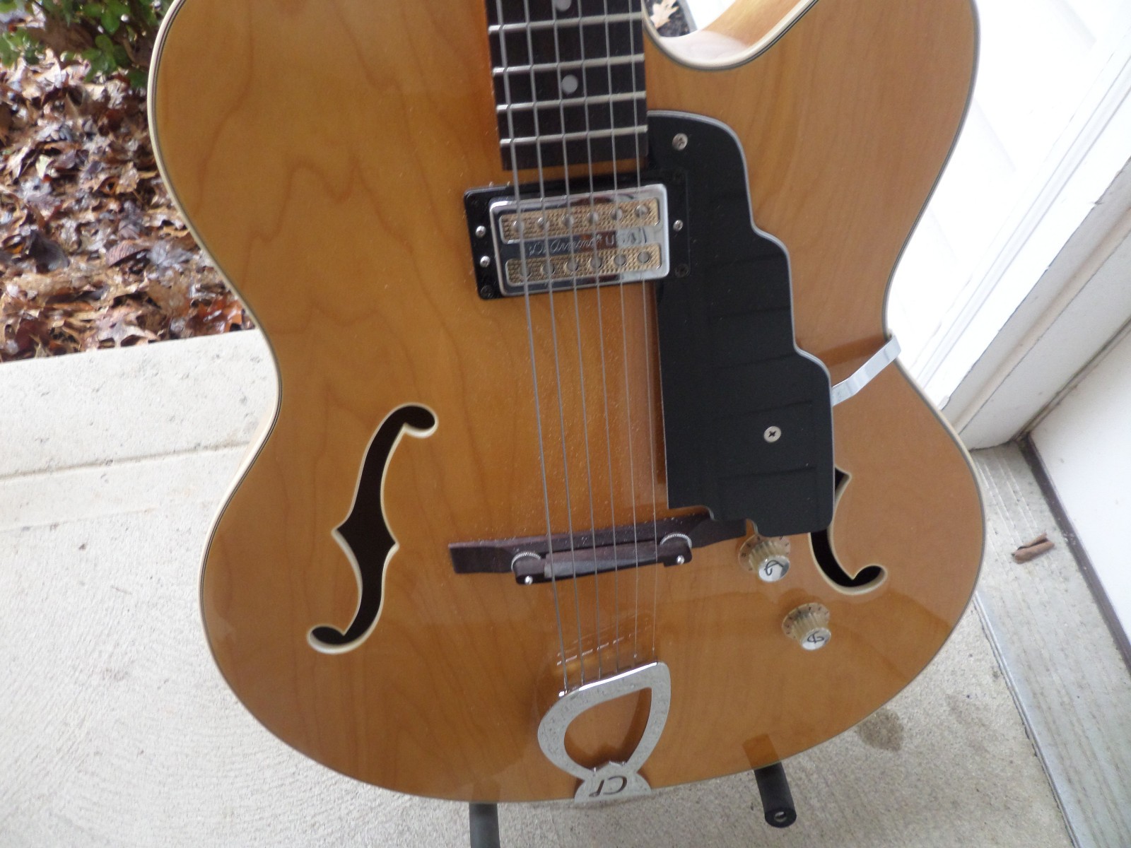 Guild De Armond X-135 (Natural)  Hard Case