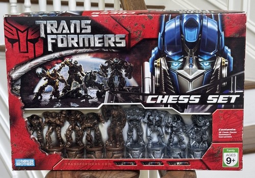 Transformers Chess Set Parker Brothers Complete w/ Box Autobot vs Decepticon