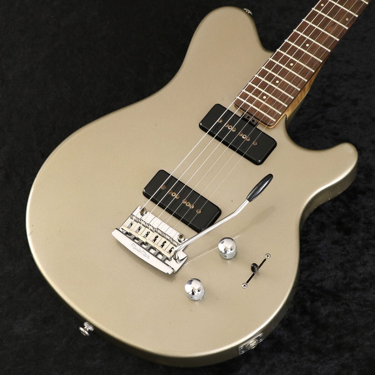 music man：Axis Super Sport MM90 Rosewood Ernie Ball Music Man Axis Super Sport MM90 Std Rosewood Top