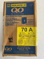 Square D   Indoor 70A Circuit Breaker Load Center HOM24L70SCP 120V/240V