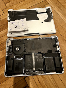 Bottom & Top Case Macbook Pro 13 2015 - ORIGINAL Akku 568 Zyklen + Komponenten