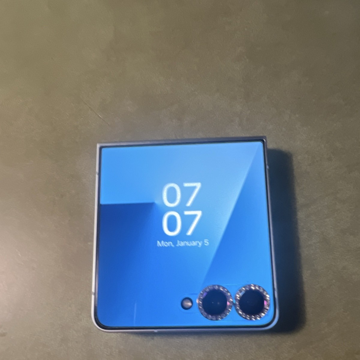 Samsung Galaxy Z Flip 7 mint Smartphone | eBay