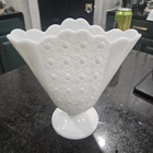 Vintage Mid Century Fenton Milk Glass Daisy And Button Fan Vase 8.5"