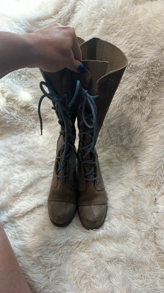 Sorel Cate the Great Wedge Women's Lace-Up Boots, Size 7.5 - Image 4 of 4