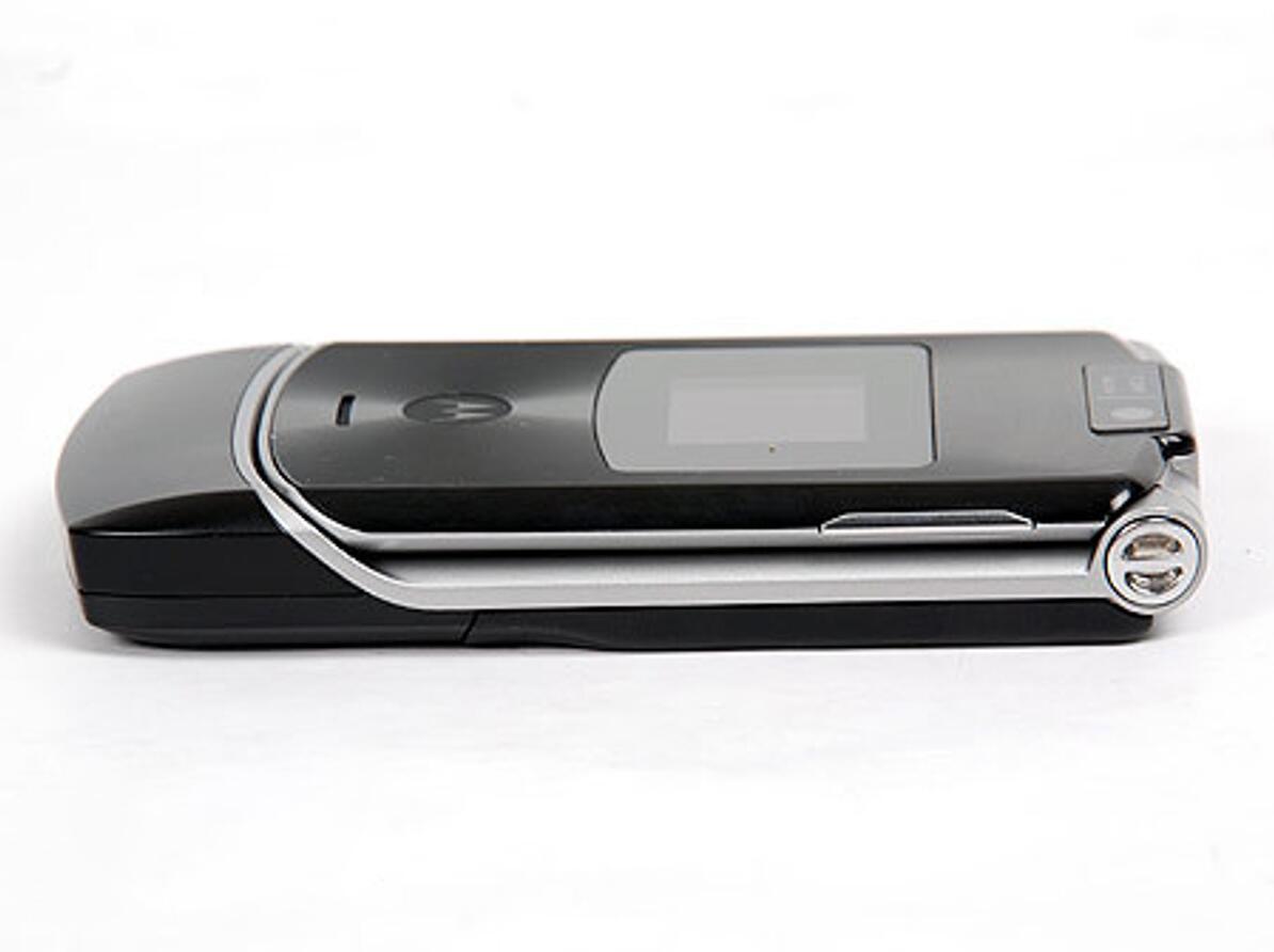 Motorola Razr v3xx Flip Cellphone 1.3MP Camera Bluetooth Mobile