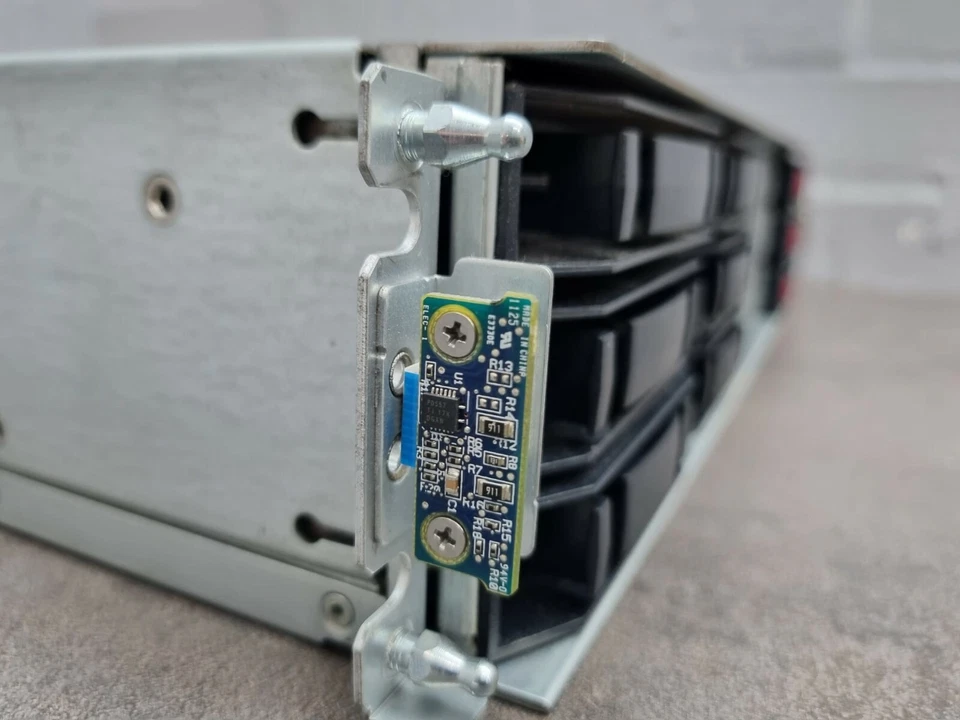 HP FCLSE-0801 P2000 StorageWorks Smart Array (2 x P/N 592262-001 AP844A) - Image 4 of 4