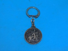 Porte cle - SPORTS - J.O - LANCE DE JAVELOT - METAL - ANNEES 1960