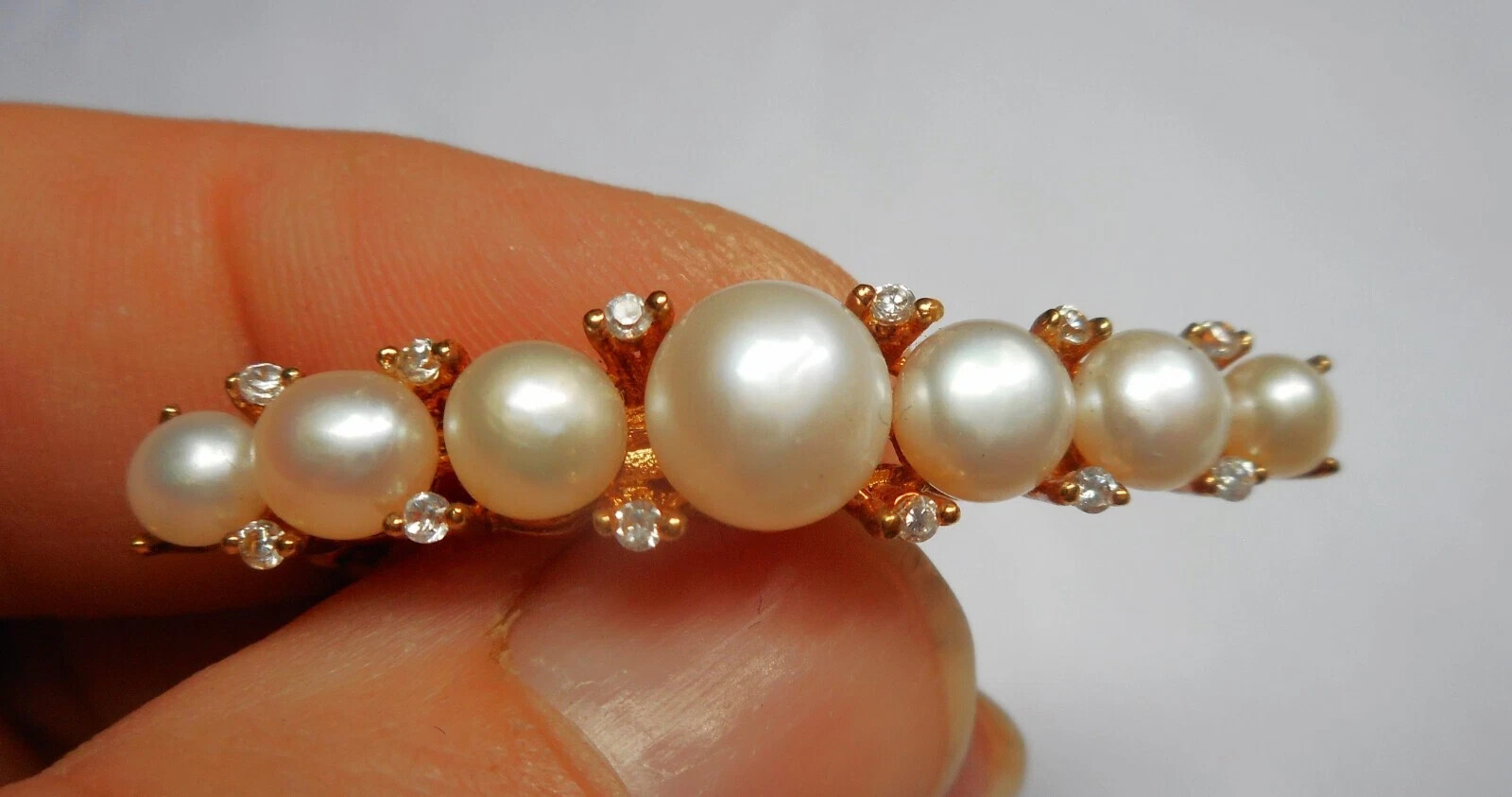 9K Gold Akoya Pearl CZ Stamped JE Vintage High End Brooch