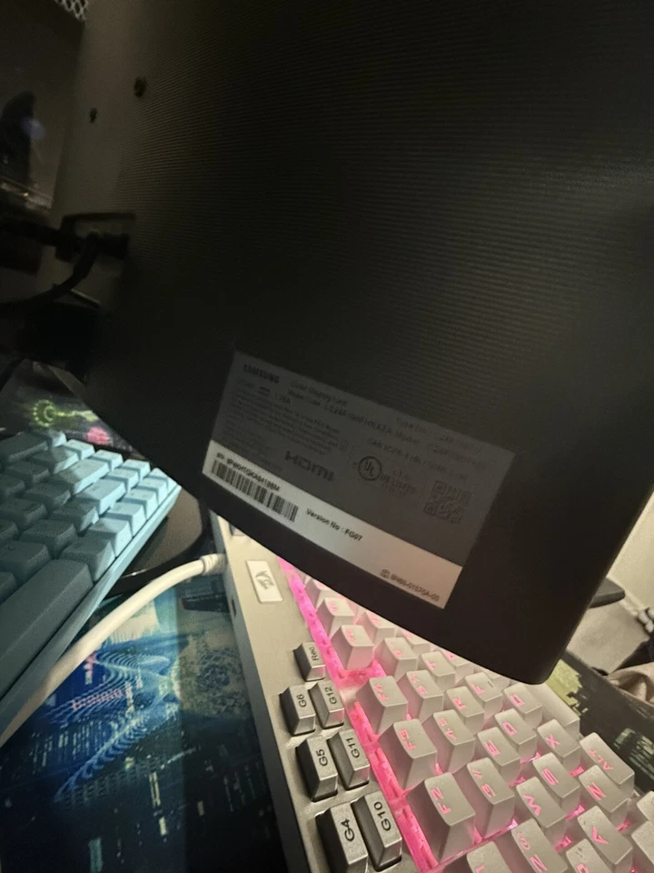 Samsung CF390 Series 24 inch Curved LED Monitor - Image 2 of 4