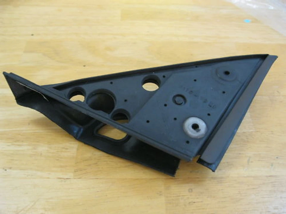 Junta de espejo retrovisor Ferrari 456 LH, # 65675900 Foto 2 de 2