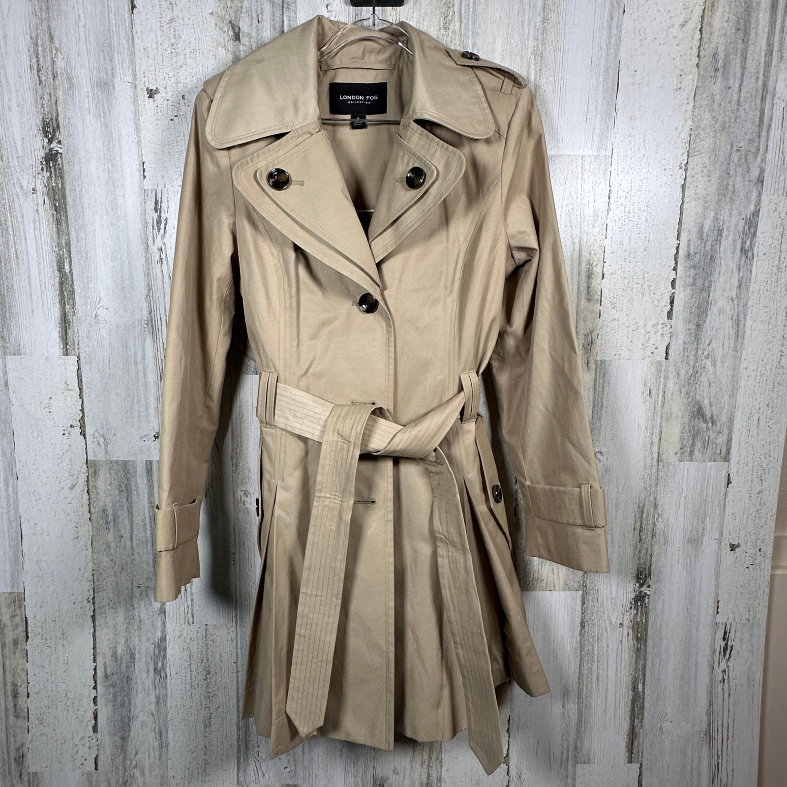 London Fog Collection Classic Tan Trench Coat – Women’s Small – MSRP $180