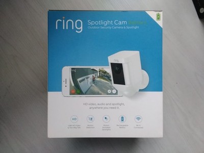 Ring Spotlight Cam Battery Outdoor Security Camera and Spotlight White - New