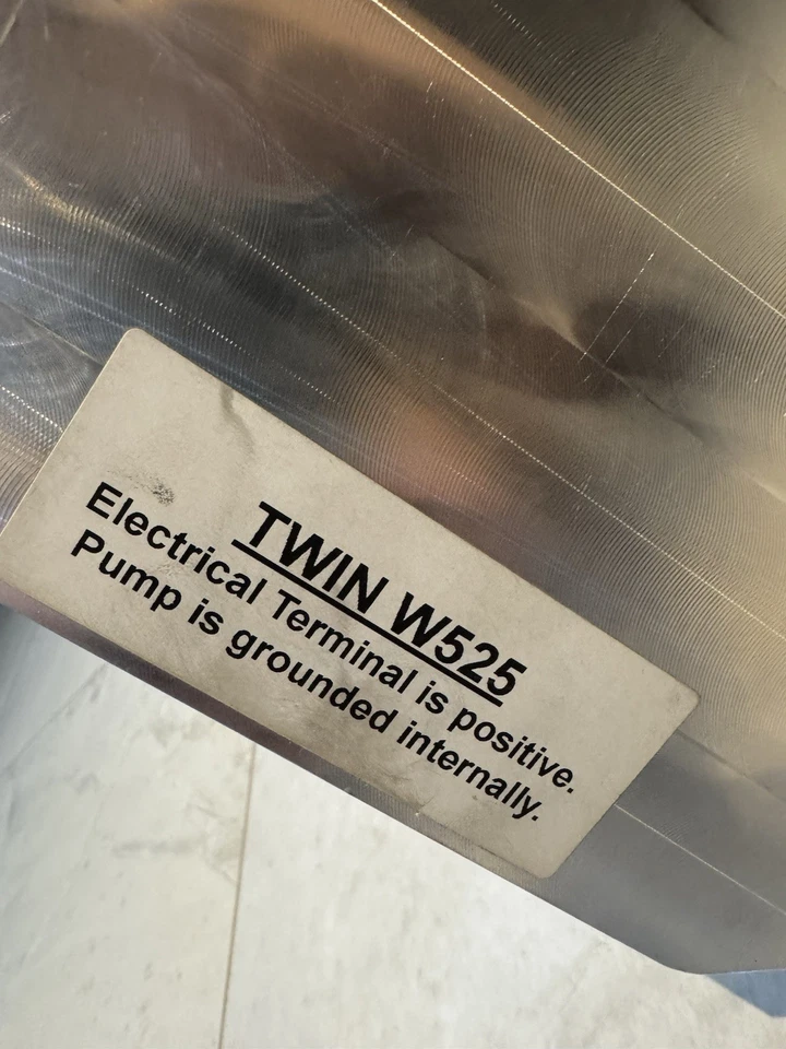 SISTEMA DE COMBUSTIBLE ANTI SOBRETENSIONES Process West con bombas gemelas Walbro 525 LPH R35 GTR 1800HP Foto 4 de 4