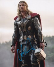 CHRIS HEMSWORTH signed autograph 20x25cm THOR in person autograph ACOA