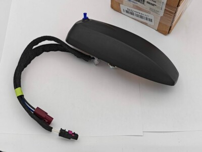 GM 23345963 - Colorado Canyon High Frequency Navigation GPS Antenna Open Box