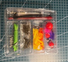 Plano Vacuum Formed Tray w/ 150 Pieces Of Starter Fishing Tackle Set Kit