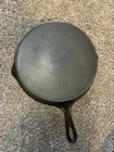 Erie Pre-Griswold #10 Cast Iron Skillet 2nd Series Bull's Eye Maker's Mark