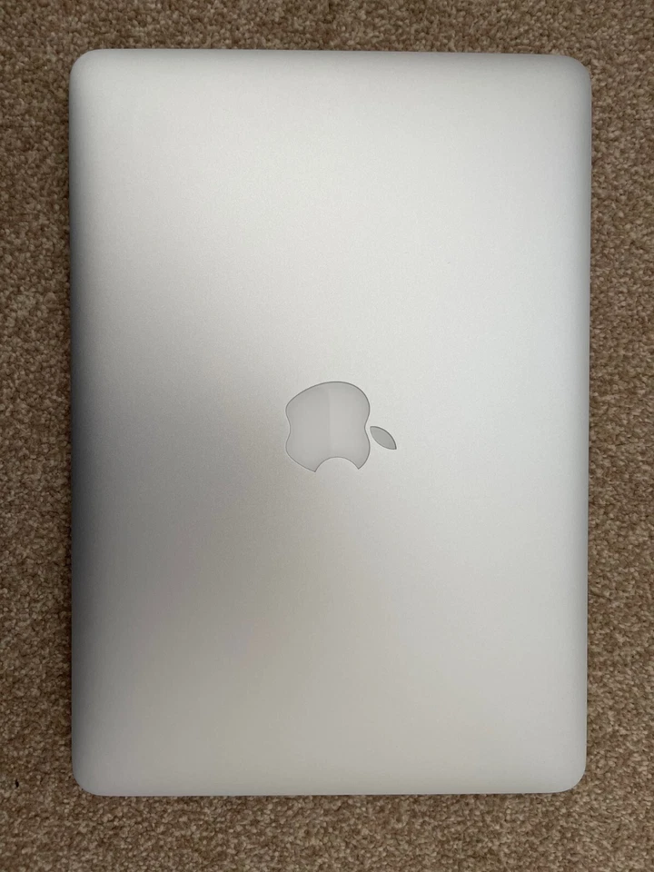 MacBook Pro 13.3"  256GB SSD Intel Core i5 5th 2.7GHz,8GB RAM Bearly Used, photo 2 of 5