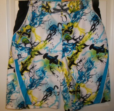 Zero Xposur Hammerhead Quik Dry Swim Suit Trunks Shorts Boys Size 18 / 20 NWT