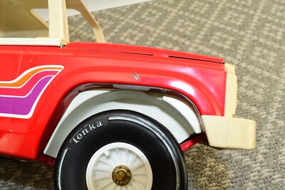 Vintage TONKA Red Jeep Bronco Blazer Style Truck Large 4x4 - 17.5