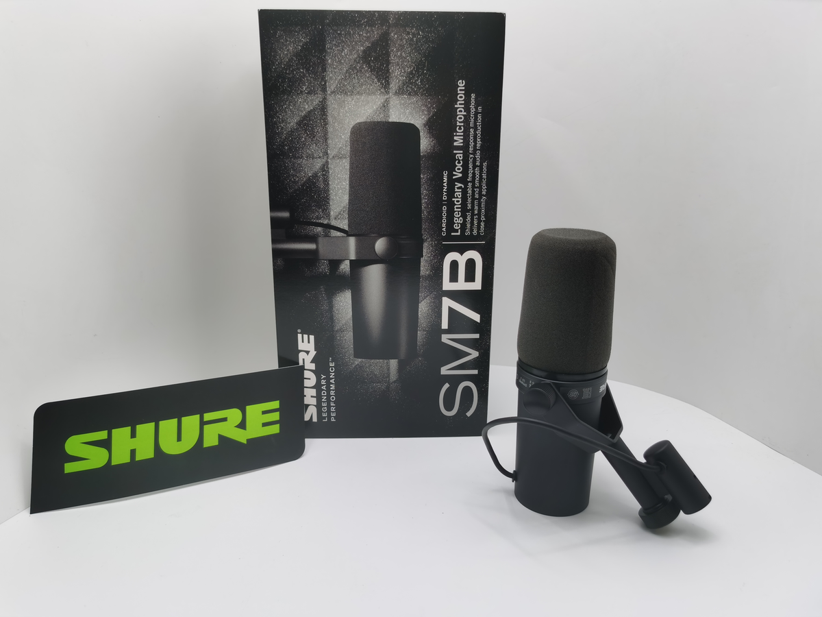 Shure SM7B Cardioid Dynamic Vocal Microphone Delivered Shure SM7B Cardioid Dynamic Vocal Microphone Delivered