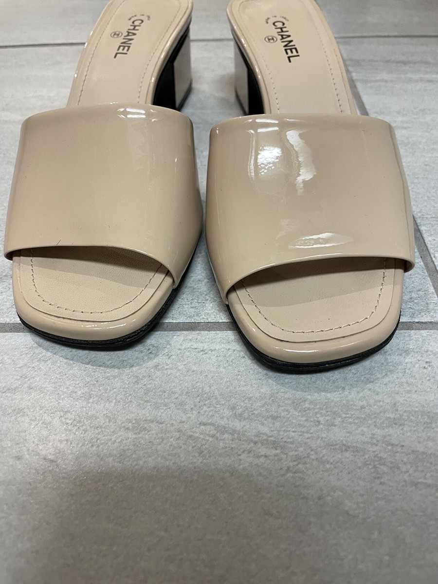 CHANEL ミュール　size37 5㎝ヒール Chanel Two-Tone Leather Mule Heels - size 37 ○ Labellov