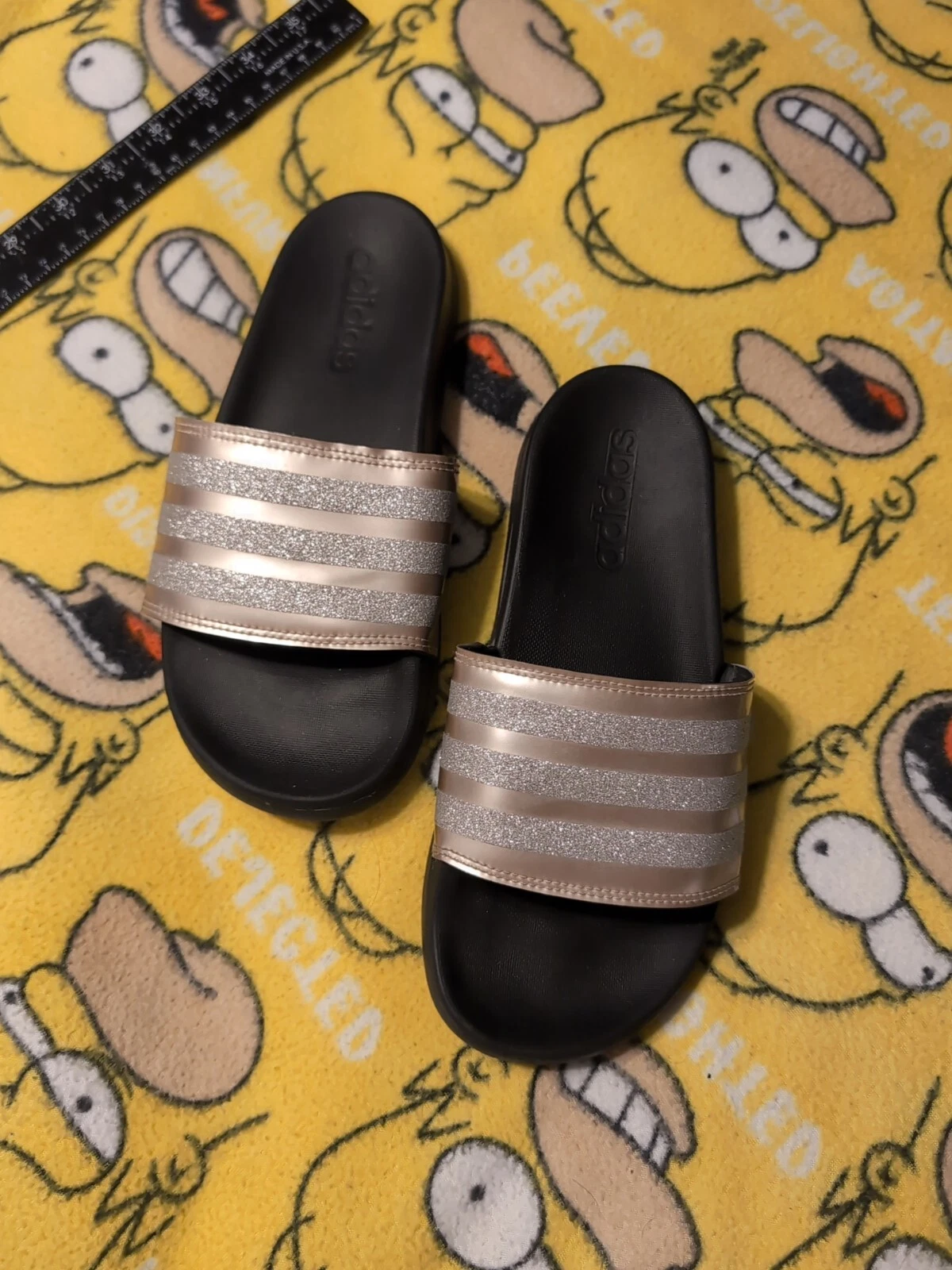 Sandali da donna Adidas Adilette Comfort taglia 5 slide B75679