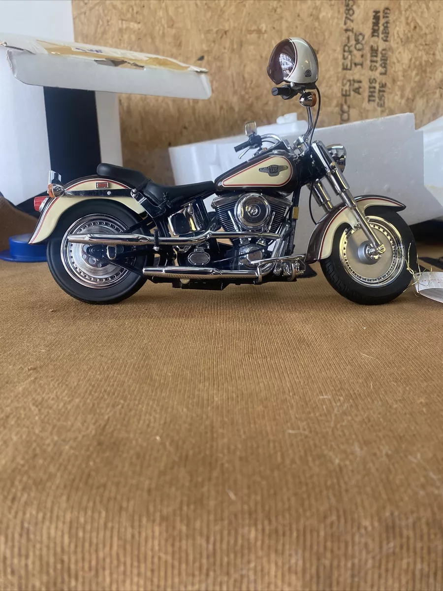 NEW Franklin Mint Harley Davidson 95th Anniversary Fat Boy Motorcycle 1 10 w COA