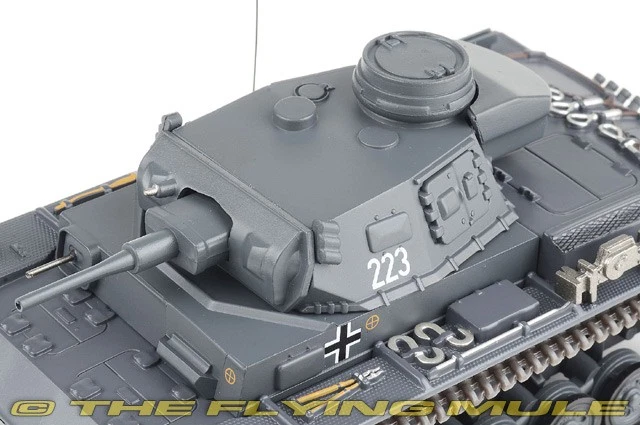 Motor City Classics 1:43 Sd.Kfz.141 Panzer III German Army 13.PzDiv #223 - Image 3 of 4