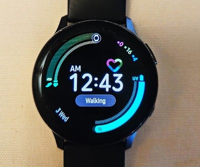Samsung Galaxy Watch Active 2 SM-R830 Black 40MM, WIFI, HR, GPS, ECG, Charger