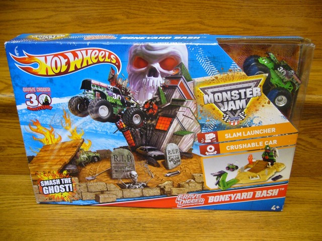 grave digger boneyard bash