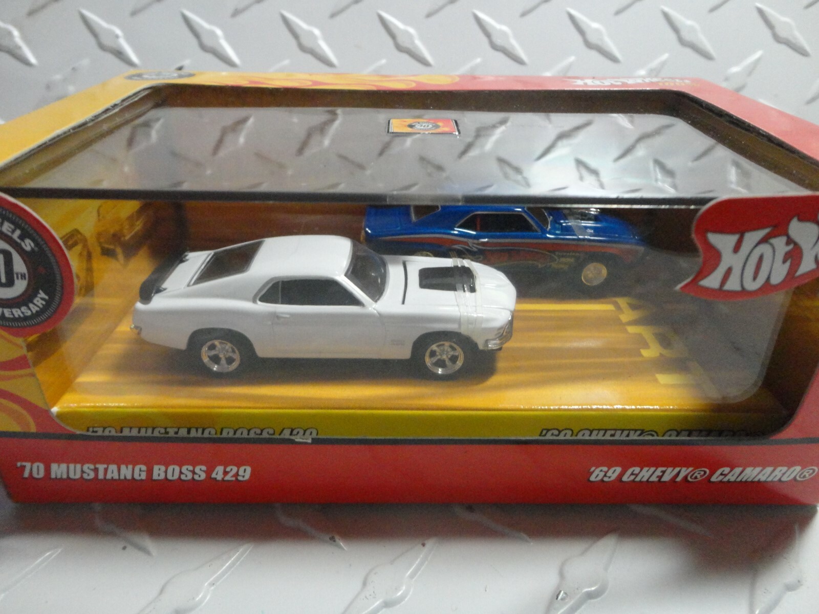 Hot Wheels 40th Anniversary '70 Mustang Boss 302 & '69 Chevy Camaro (2) Car Set Hot Wheels 40th Anniversary '70 Mustang Boss 302 & '69 Chevy Camaro (2) Car Set