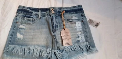 New Hippie Laundry  Women's Size 29  Vintage Denim Collection Shorts  - Photo 1/4