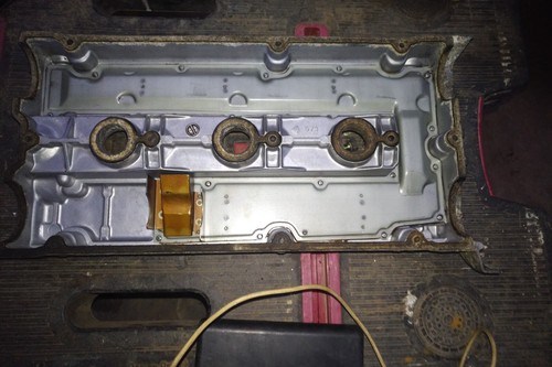 Mitsubishi GTO 3000GT Rear rocker / cam / cover - Picture 4 of 5